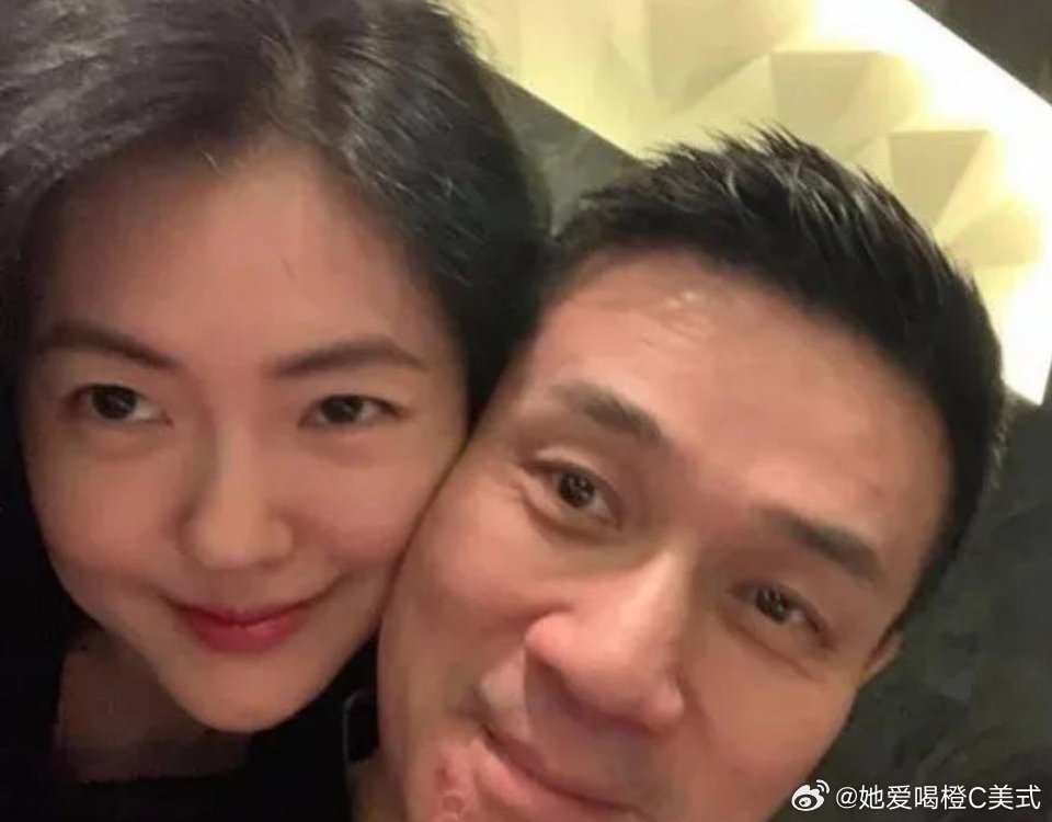 许雅钧的解释很苍白，S妈的回应更离谱，说女粉丝心术不正 