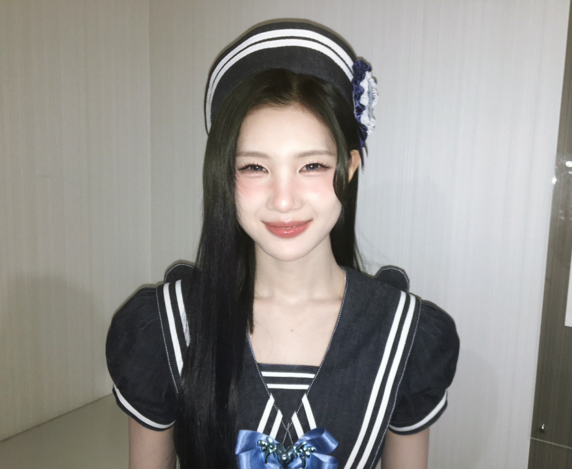 长发这么漂亮请剪刀不要再碰她的头发了！！