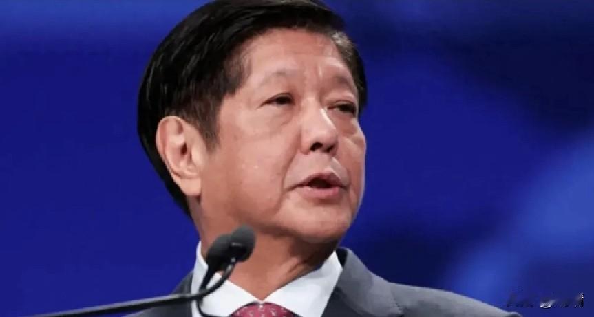 马科斯没想到东方大国真的会“断供”。

过去十年，马科斯及其父亲作为总统时，依赖