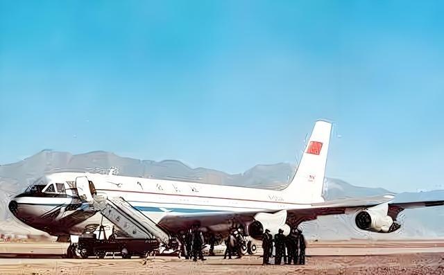 161吨大飞机迫降我国新疆，500名专家立马赶来，研究90天成果惊人。

马凤山