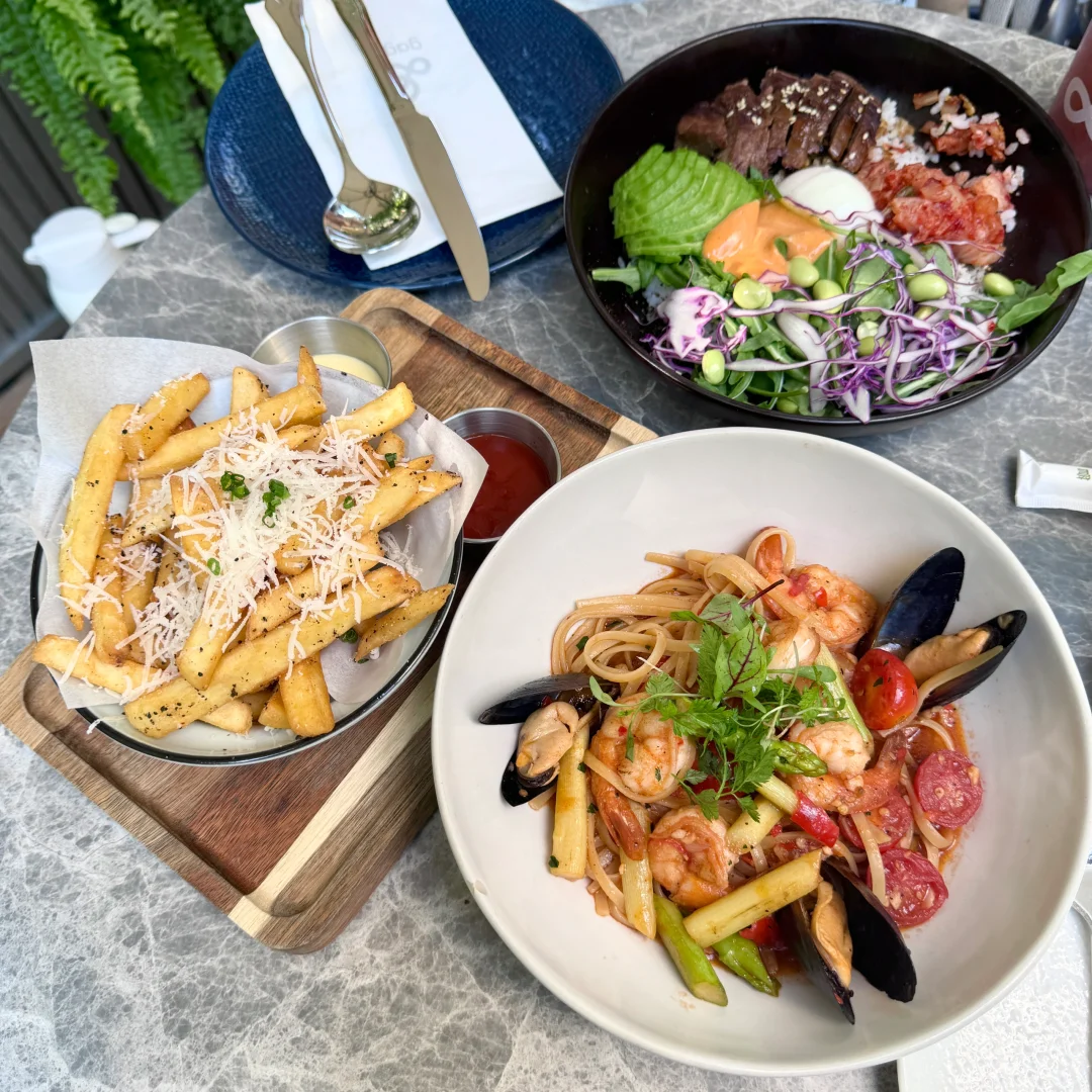 𝑯𝒆𝒚 𝒎𝒐𝒐𝒏🐰