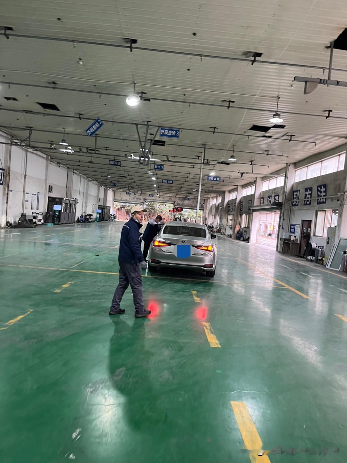 上海汽车年检，存在暴力年检吗？
这段时间，网上报道暴力年检，各种乱象频出，心里很