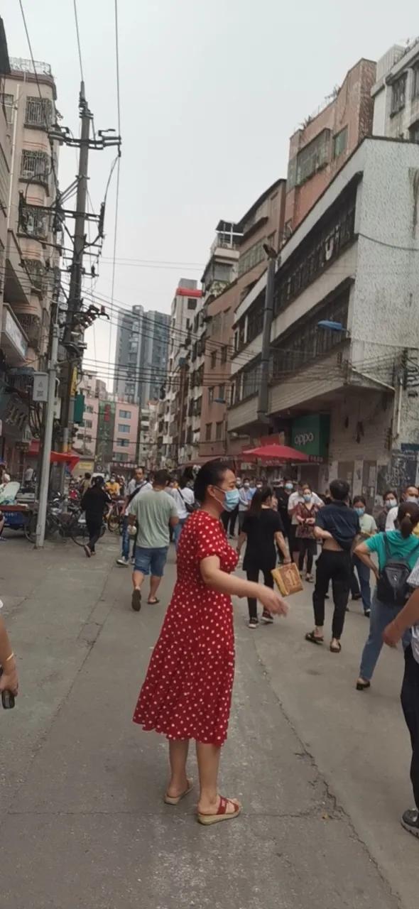 现在广州一天几千例病例，总有一些人不自觉！不要到发生在自己身上才重视！