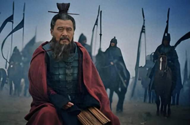 曹操“挟天子以令诸侯”，他为何不以汉献帝的名义招安孙和刘呢？
