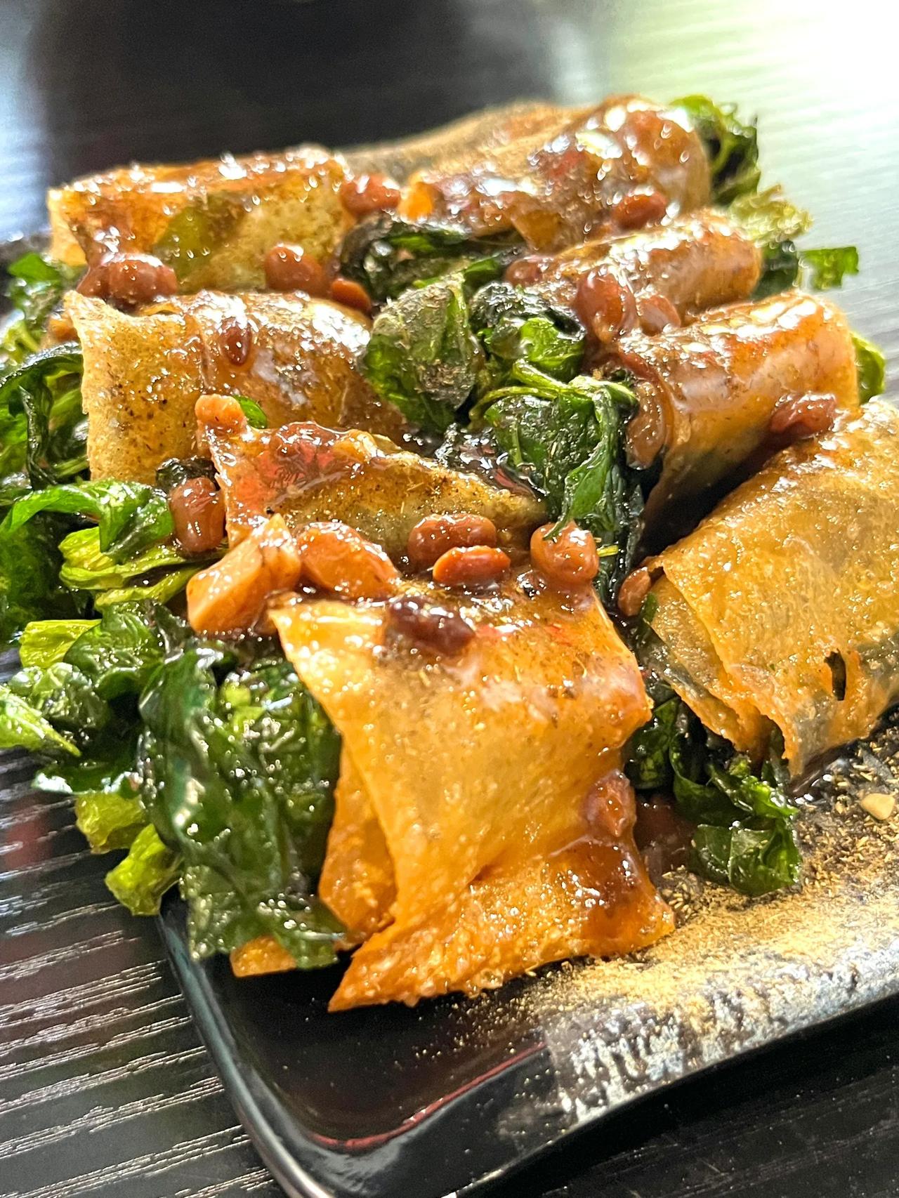 湛江独有的油炸小吃糖水 酥酥脆脆太香了


香到我当场直夸老板，老板一听还送了我