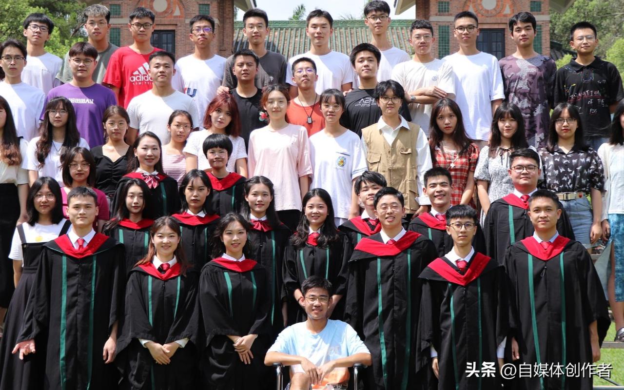 综评落榜222人敲响警钟，高考特殊招生容不得半点敷衍
 
2026年广东高考考生