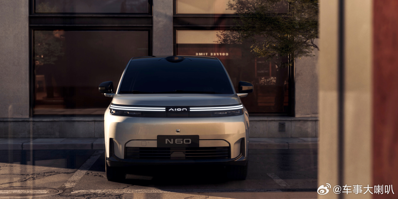 张凌赫田曦薇挑衅经纪人 敢公然挑衅老板的同事CP就是很好磕。上哪能找到这种公司配