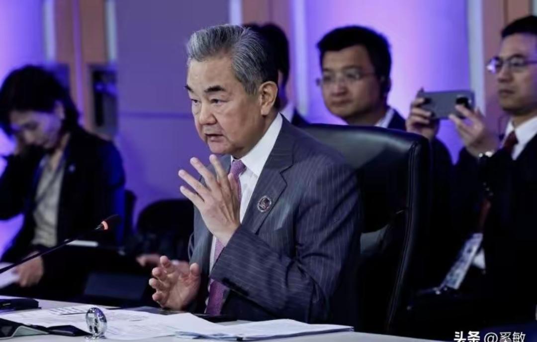 7月23日，中国外交部证实，这次在马尼拉期间，王毅并没有和日方会见的安排。
值得
