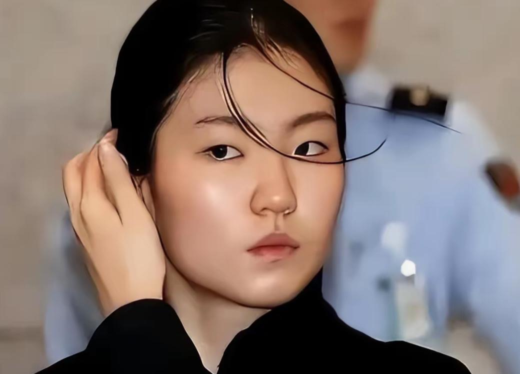 韩国短道速滑选手沈锡希，未成年时被自己的主管教练赵宰范长期侵害近30次，为了报复