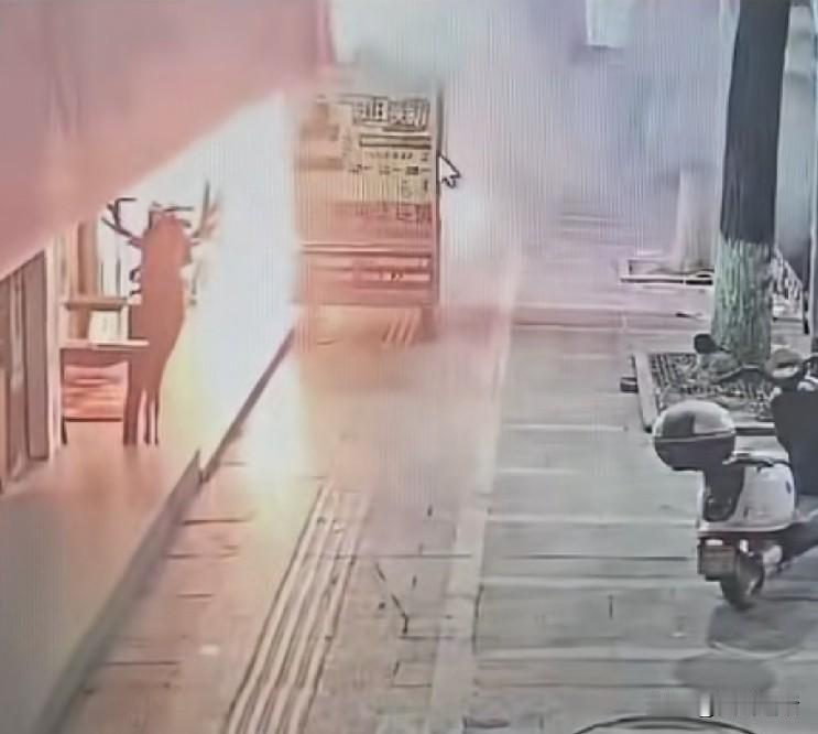 这样的教训希望我们每个人都能铭记！5月发生的一起致5人死亡火灾原因查明。5月24