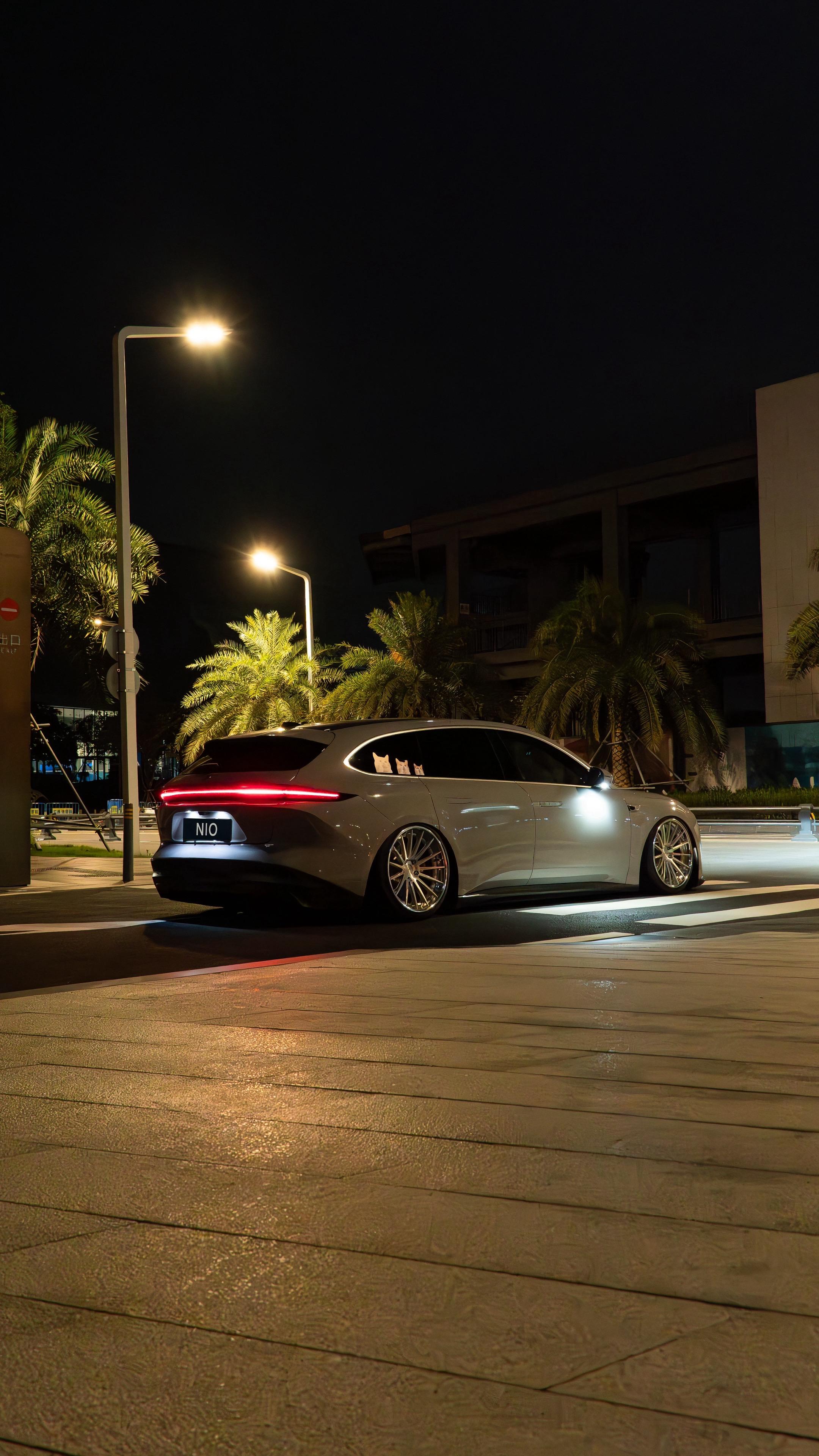 人总会执着第一眼喜欢的东西 文案