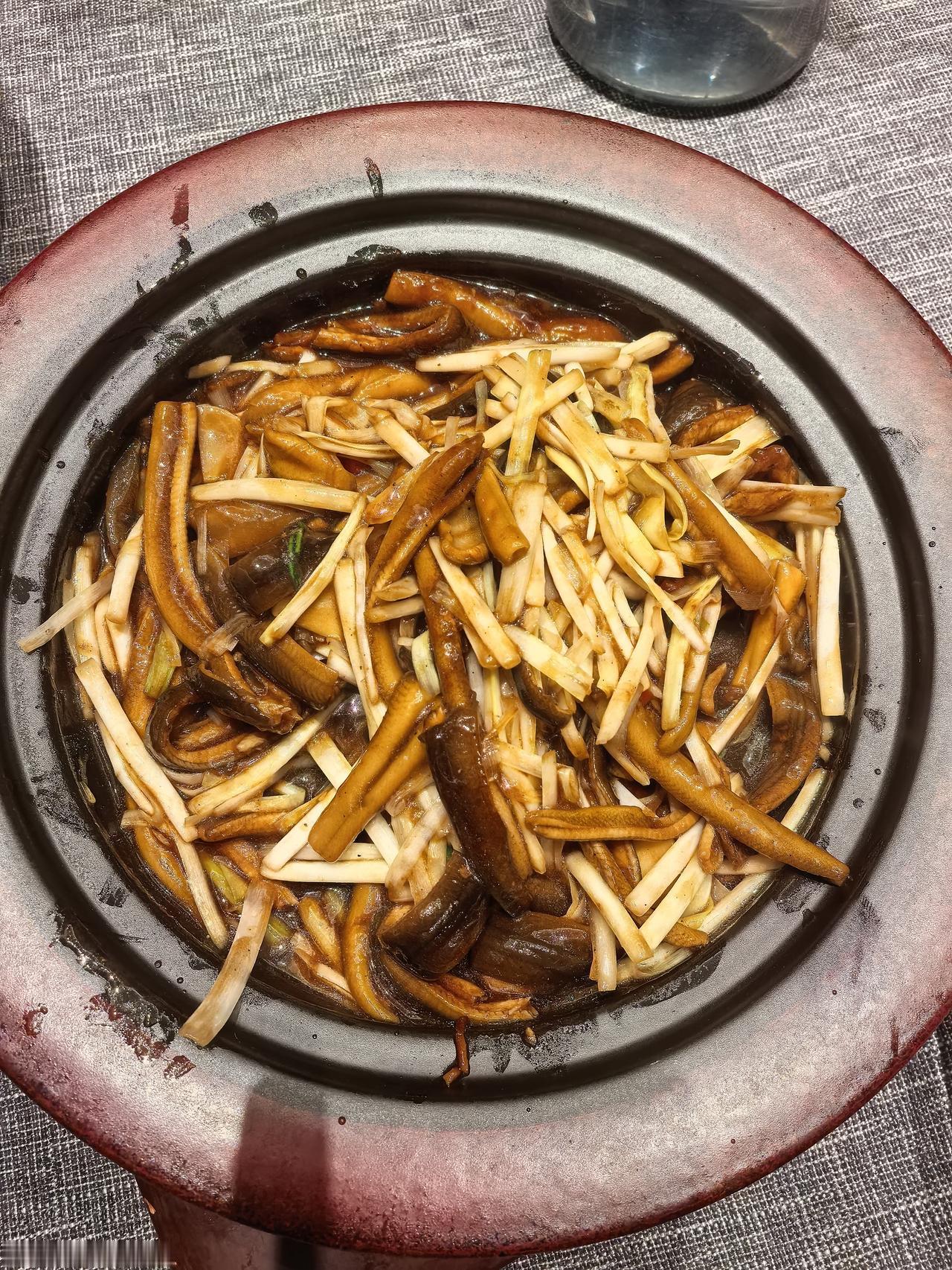 爆款标题推荐：  

嘿，朋友们！今天我要给大家介绍一道让人一试难忘的家常菜——