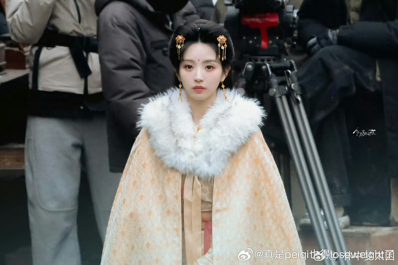 灵气消散个啥啊，演戏也没多灵过