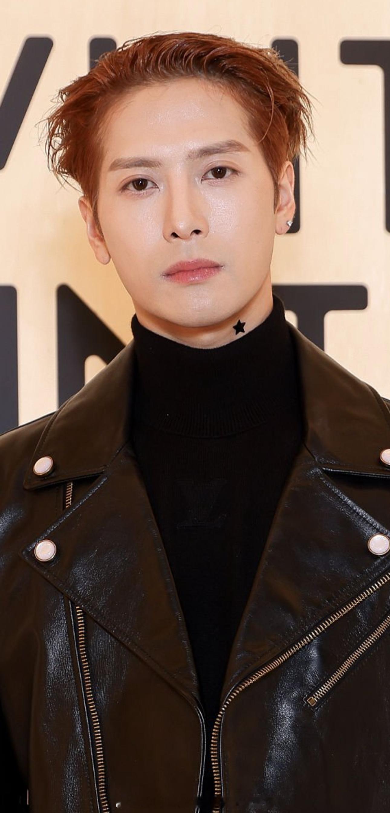 王鹤棣，徐明浩，王嘉尔，孔刘巴黎时装周LV大秀新闻图 