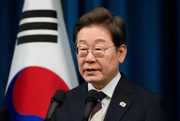 韩国总统李在明提出全新国家发展愿景，宣告韩国将摆脱追赶式发展模式，向着全球领先国