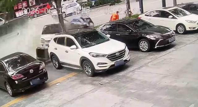 晨光未尽遇横祸，连云港环卫夫妻命丧车道
 （个人观点仅供参考，无任何不良引导）
