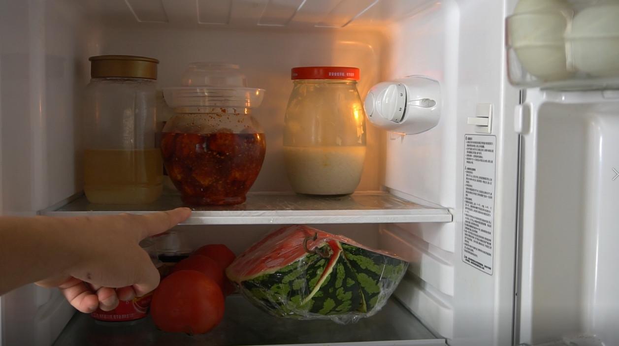 冰箱里的这些“宝贝”，或是白血病的源头，嘴再馋也千万要忍住！

“每次打开冰箱，