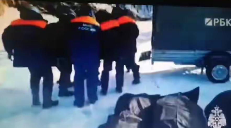 心惊肉跳，刚和朋友分开，正刷手机呢，当看到贝加尔湖打捞完毕的消息，一位在东北土生