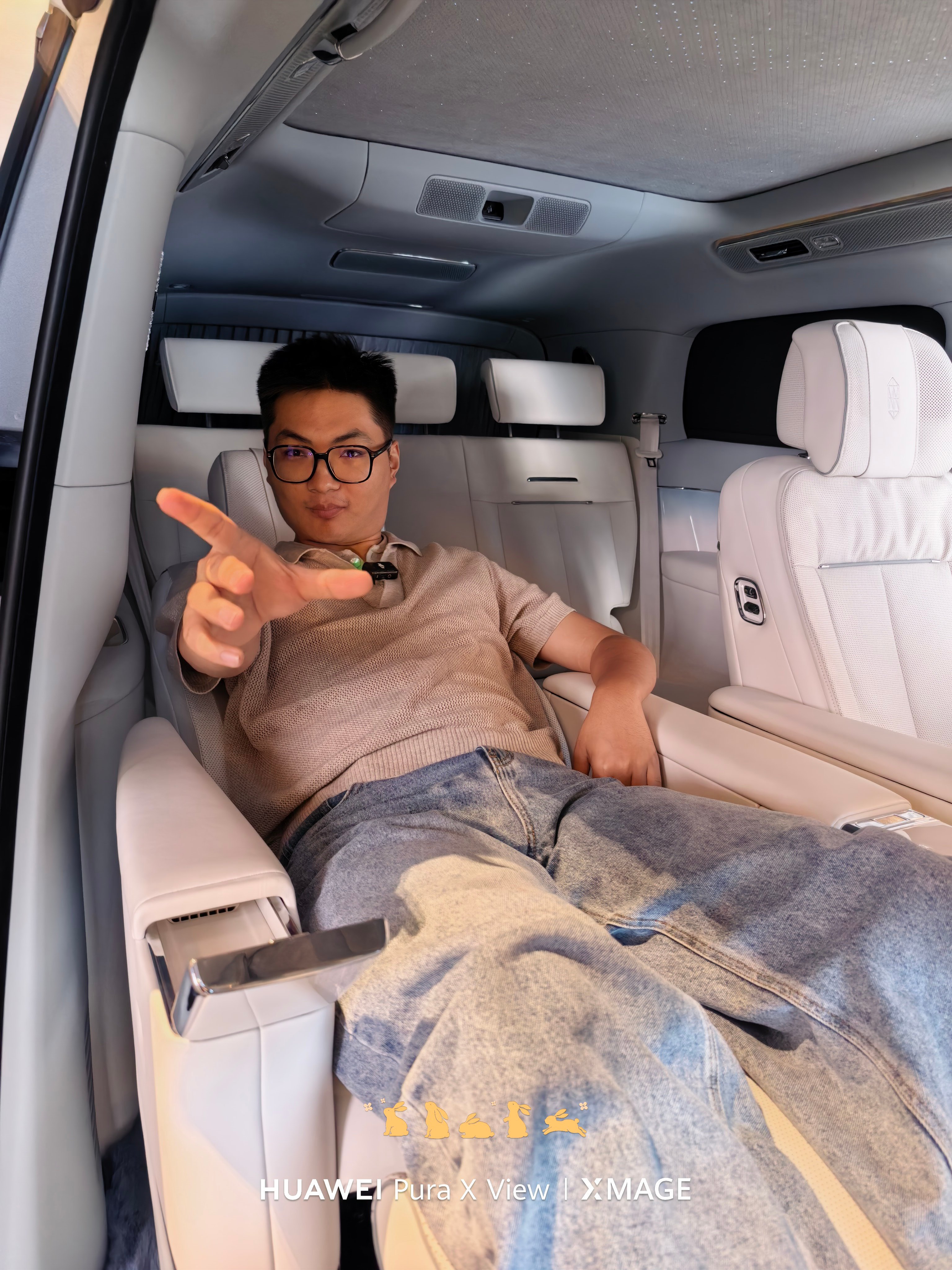尊界V800躺起来确实很舒服，怪不得宣下班之后爱在车里躺一会睡觉～ 难得的深度睡