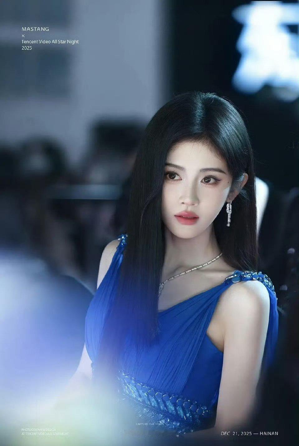 突然发现白鹿和鞠婧祎长的好像 