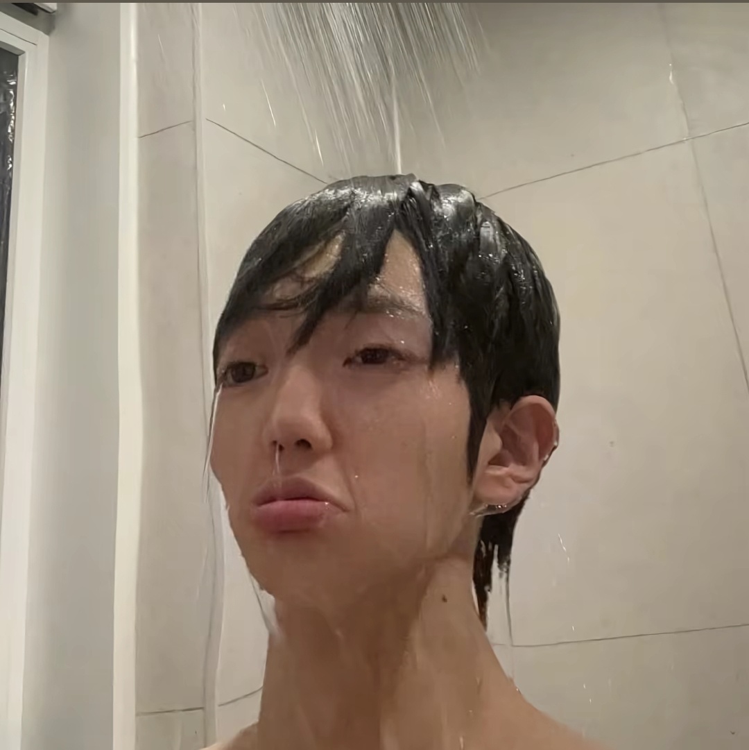 明晚11点能不能有一个BLACKPINK回归预告。 