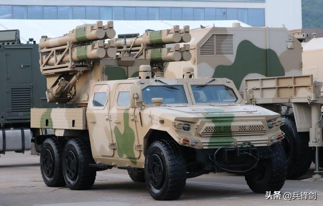 红旗13导弹首次曝光有何意味2025年10月，央视披露解放军东部战区轻高机合成旅