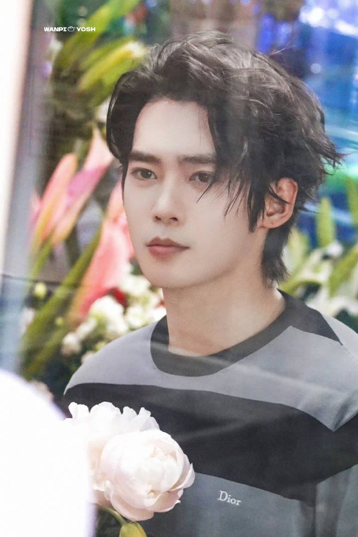 于适今天现场怼脸图，好优越的一张脸 