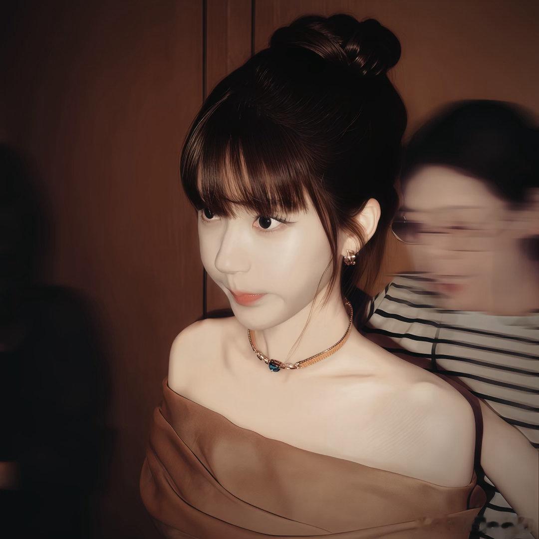 赵露思  ✃🪞ꕁ🎗️𓈈👑赵露思 专栏 · 可愛的露思～
