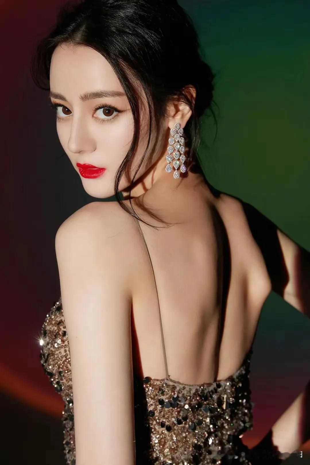 迪丽热巴美图分享