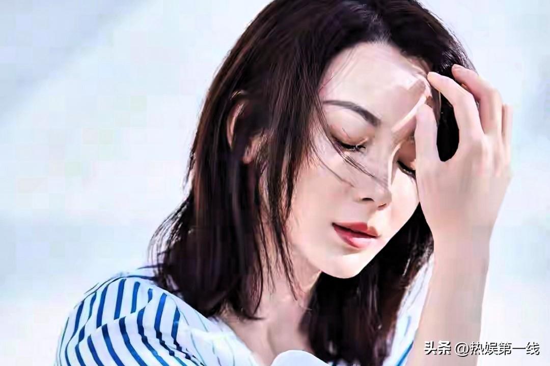 【47岁陈数的婚姻现状，看了真的让人唏嘘不已】
谁能想到荧幕上优雅独立的陈数，在