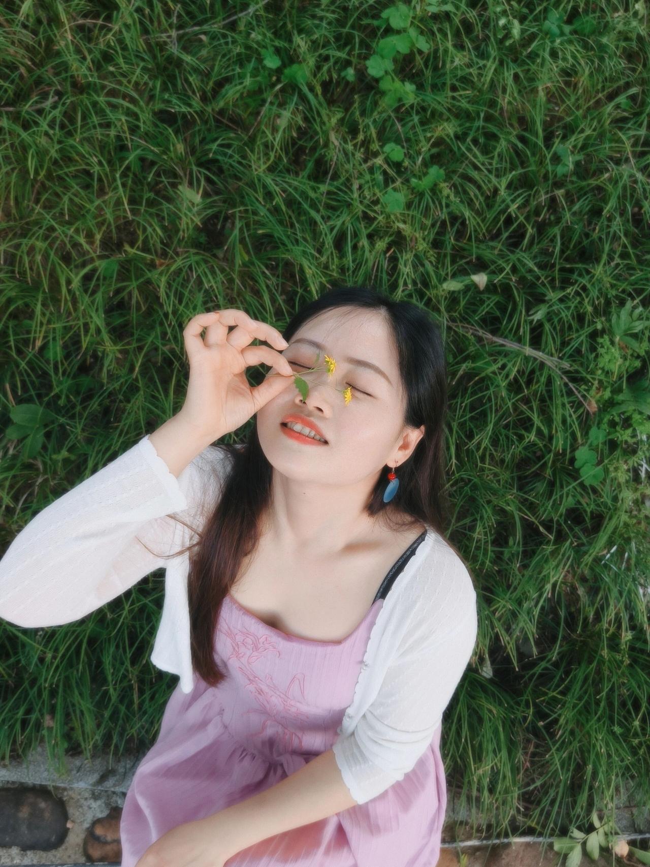 微胖滴女生好看还是苗条好看?