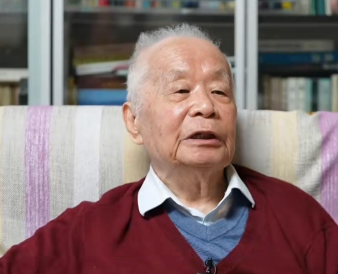 何祚庥先生为我点赞了。
前几天我写了一篇微头条，主要和网友谈到了钱学森先生当年做