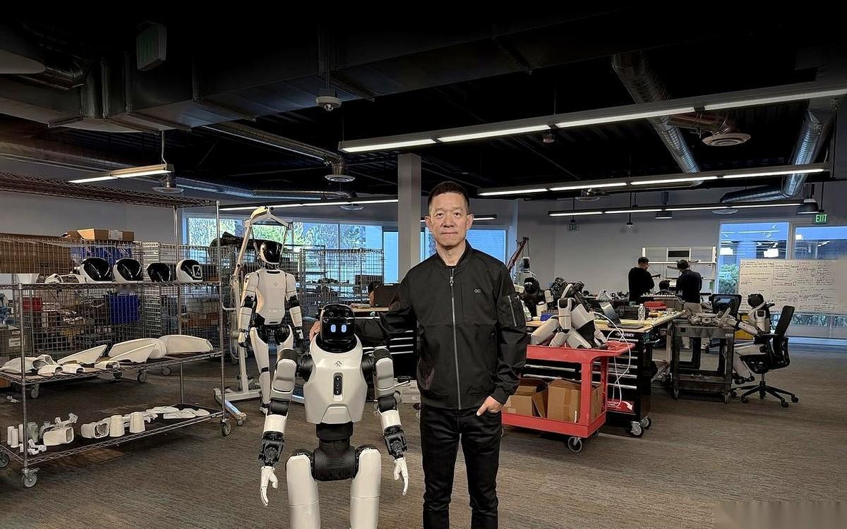 贾跃亭的法拉第未来又拿到了“续命钱”。
整整4500万美元刚到账，这个数额，几乎