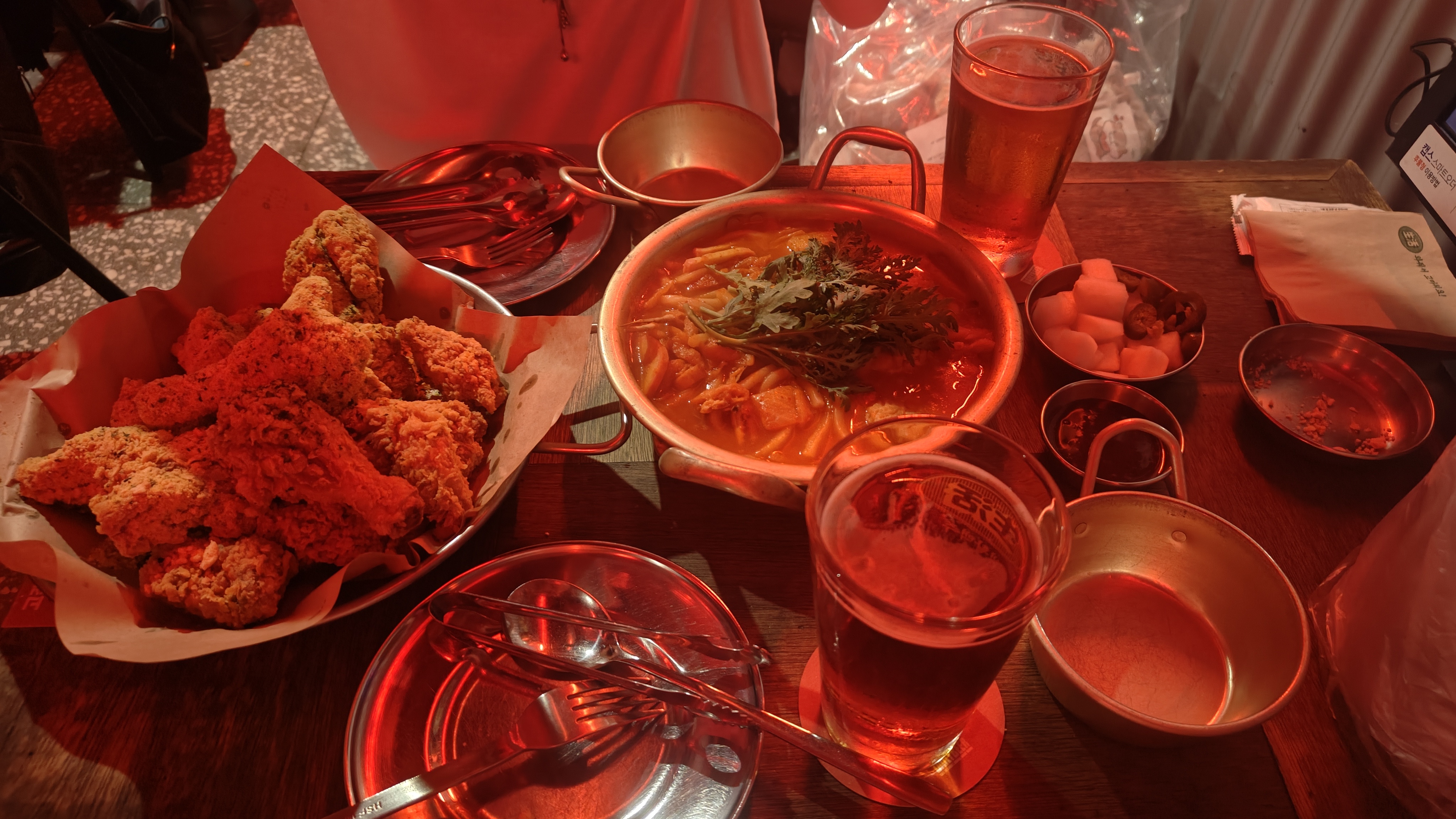 这辈子没吃过那么好吃的炸鸡和乌冬面 