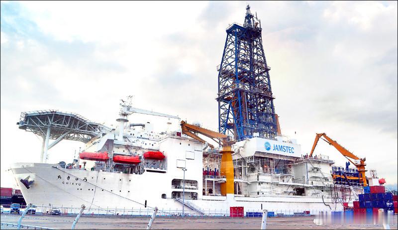日本在深海成功采集稀土泥，蕴藏规模或居全球第三海外新鲜事日本 日本政府2日宣布，