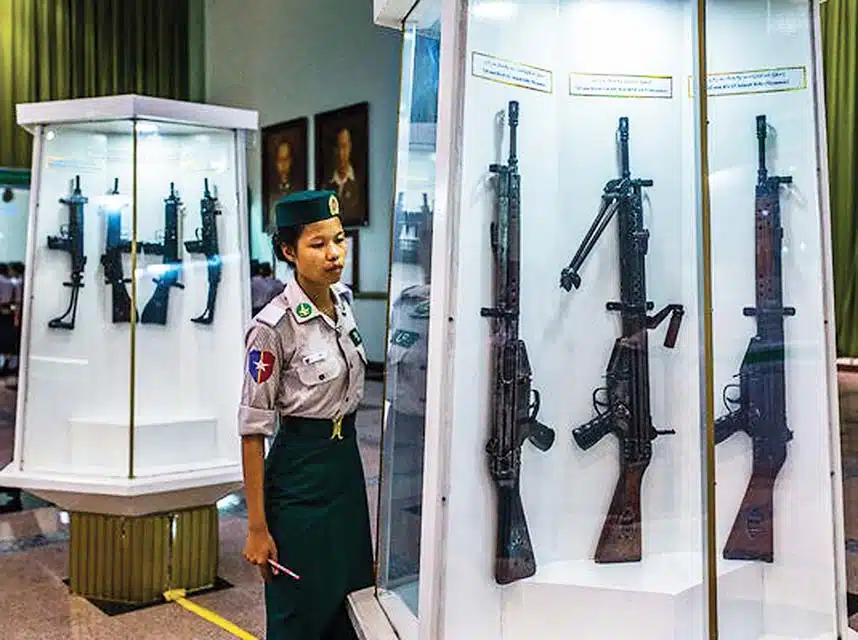 缅甸军事博物馆
展览 BA 63，HK G3A2 的缅甸版。