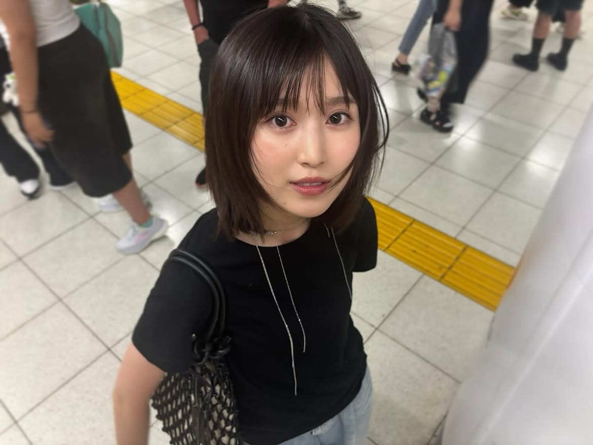 福本莉子 哪个地铁站我立刻奔赴🥺 