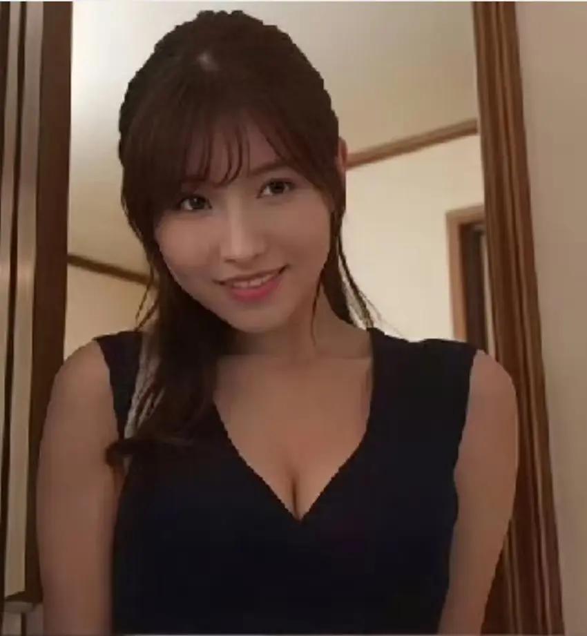 有没有哪位老哥说出这位美女明星的名字？友友请留言 友友请赐下 友友来咯 友友请下