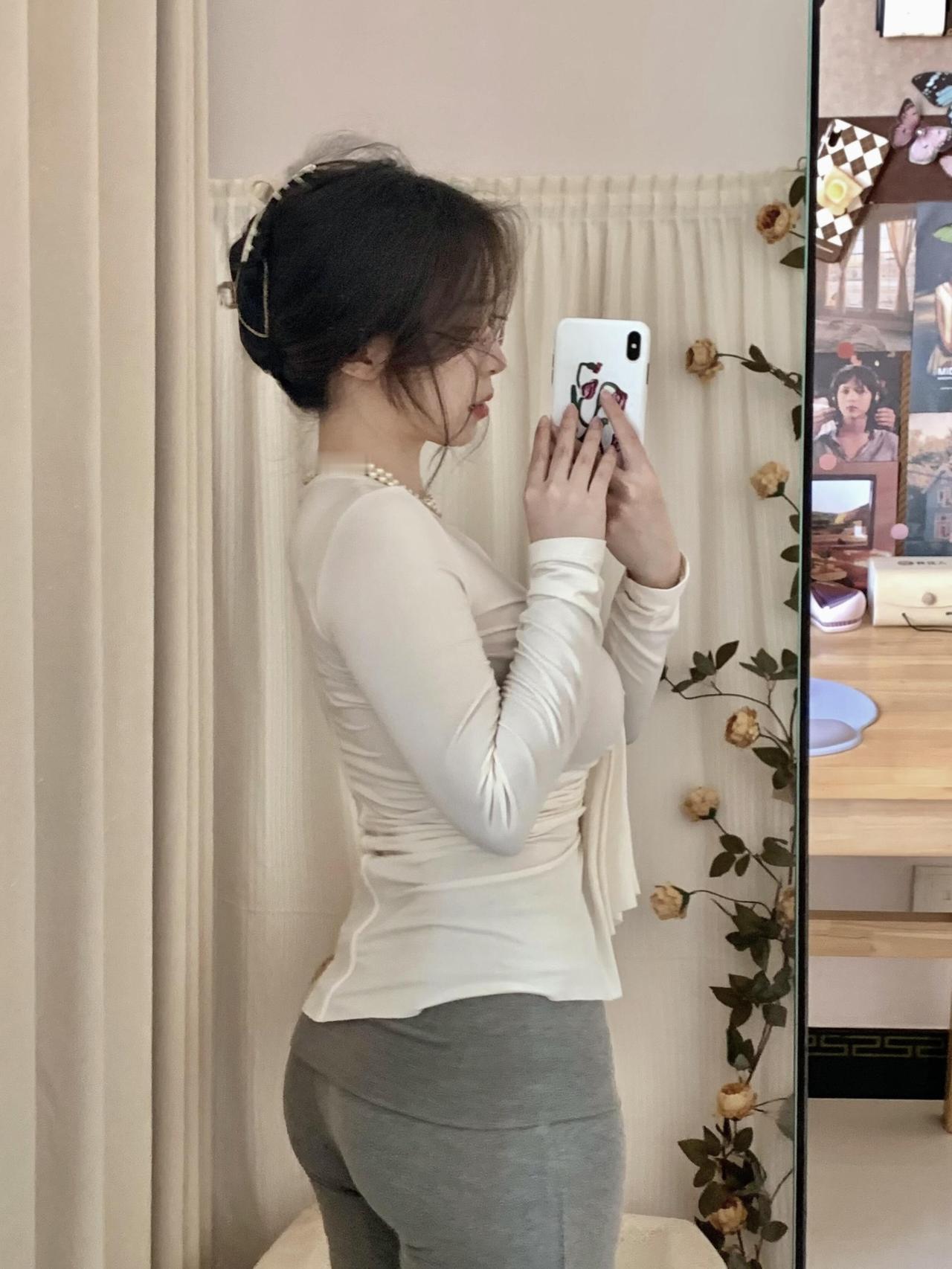 喜欢安静温柔的状态，不吵不闹不炫耀，自在生活就很好。安静日常 温柔气质 女生生活