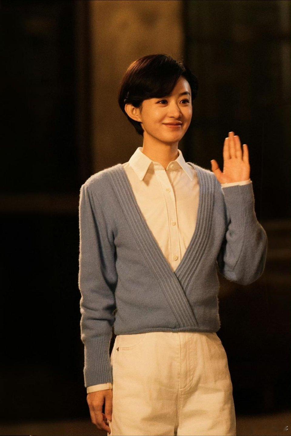 赵丽颖赵丽颖出道二十周年zly赵丽颖 纪梵希你的眼里可盛万丈光芒 我的前方尚有无