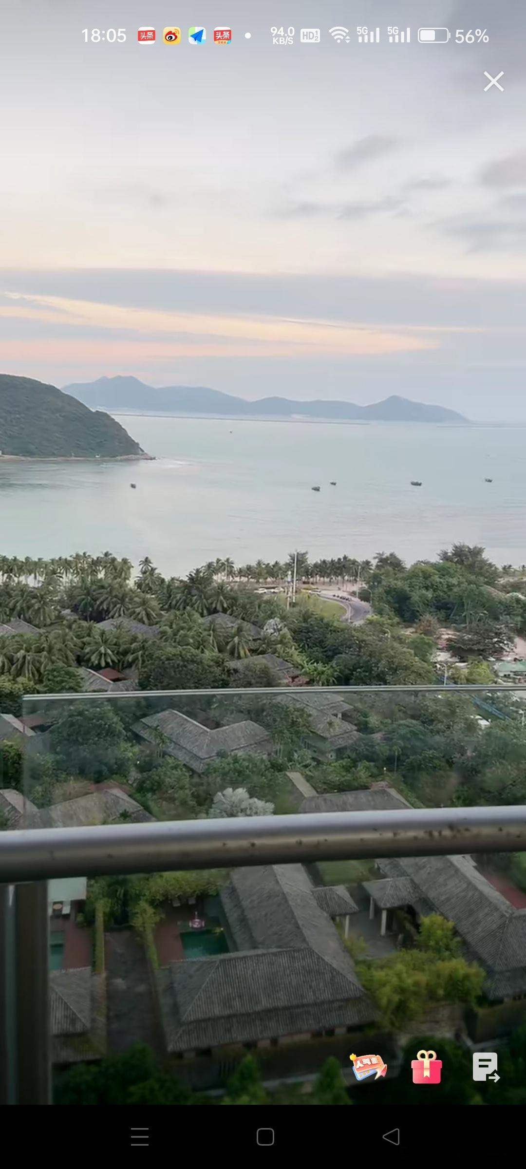 曾经我们揣着糊涂装明白，后来我们揣着明白装糊涂。并不是我们活得不真实了，而是，真