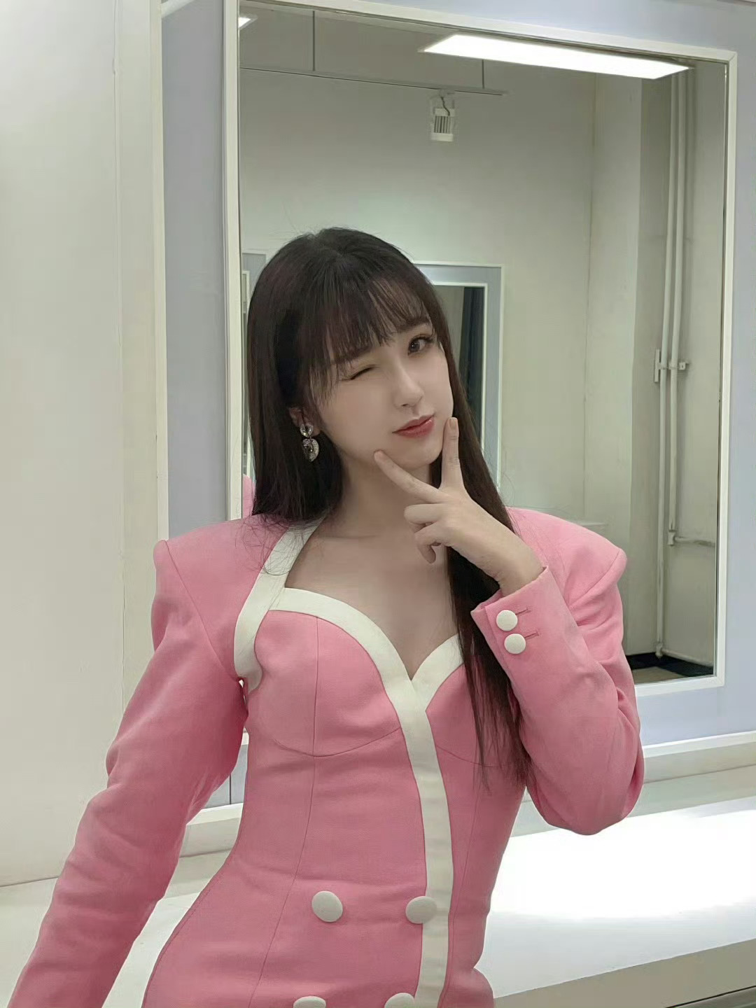 青春精彩不断，舞台绽放光彩。青春助教欣🎀 