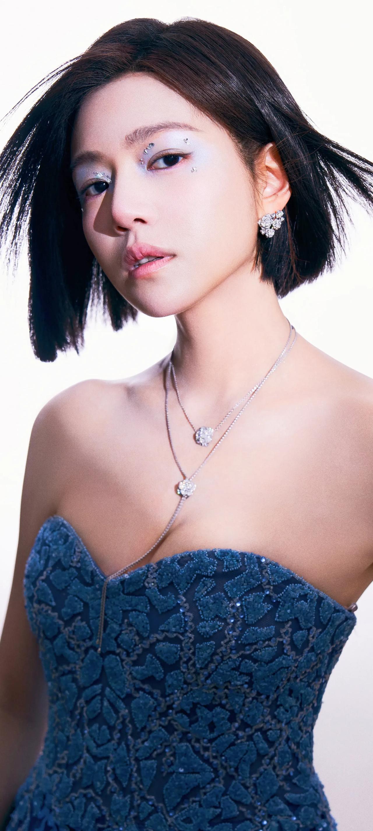 #明星美图# #女明星谁最美# #惊艳女神# #陈妍希#