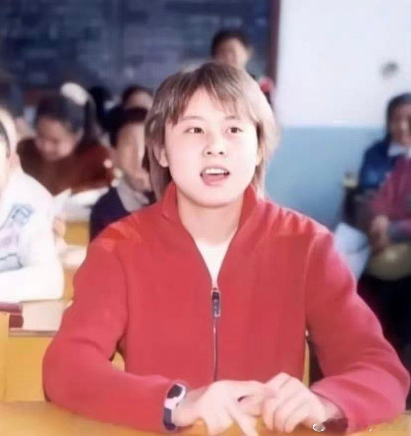 早期王濛萌妹来的 李小冉对王濛说大人说话别插嘴 被早期王濛狠狠拿捏！清甜长相软萌