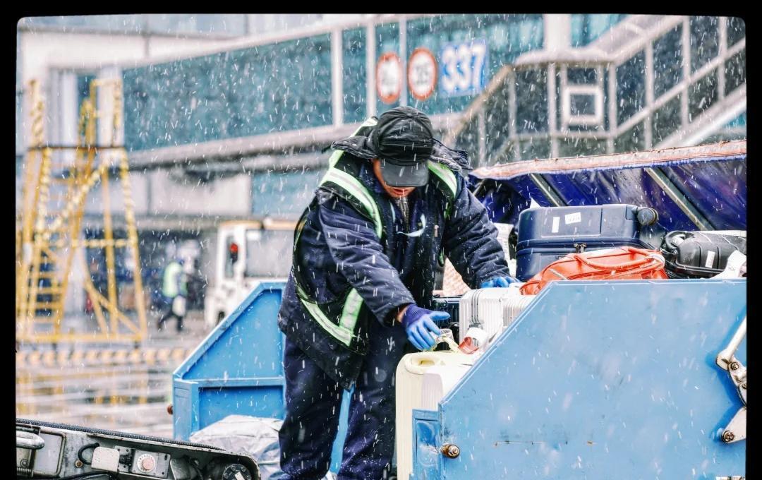 「杭州萧山国际机场•2026初雪」
下雪了
啊啊啊啊啊啊
❄️❄️❄️❄️❄️