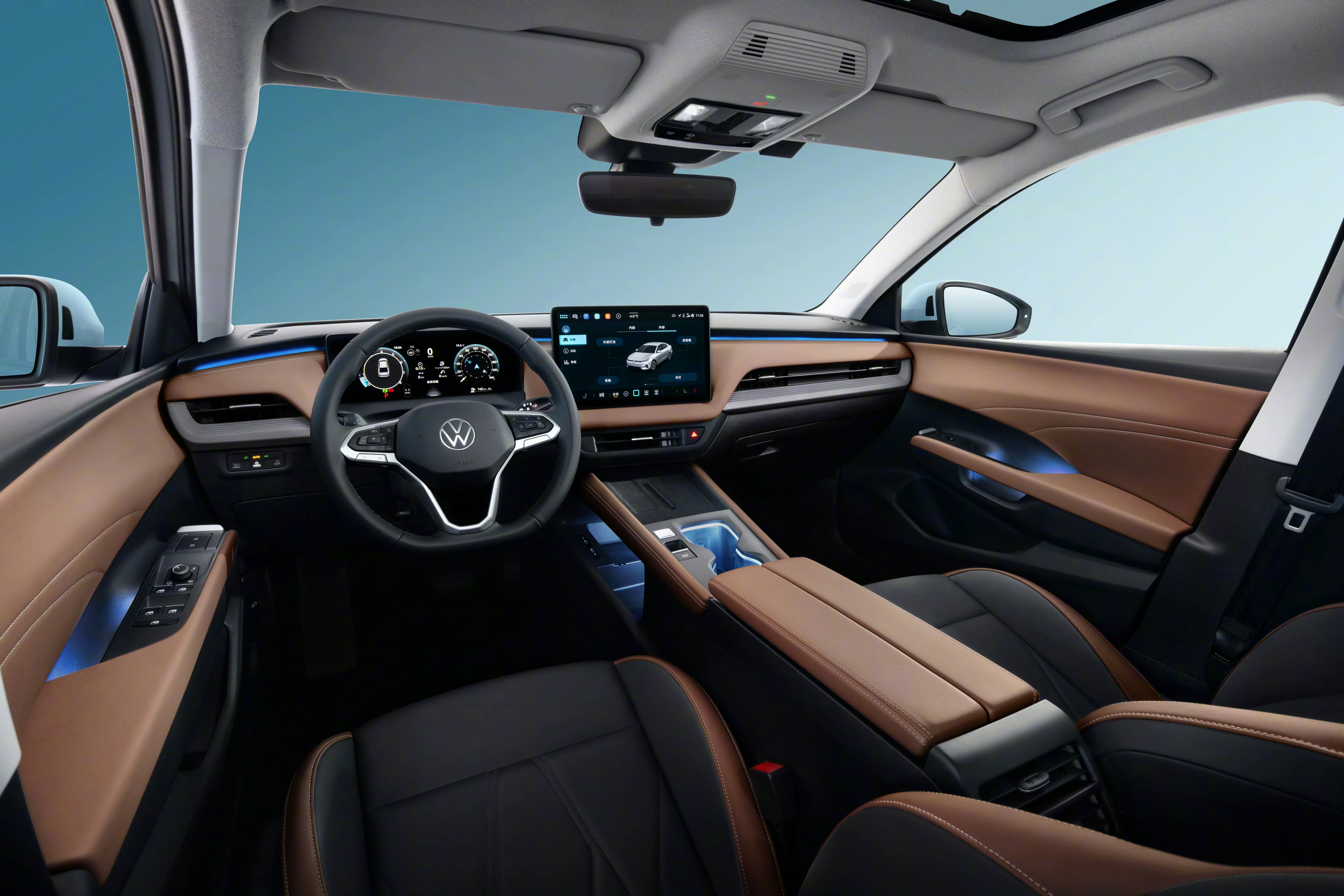 家里的第二款车，就是速腾，媳妇的陪嫁车，高配落地18万多，现在刚刚发布的大众速腾