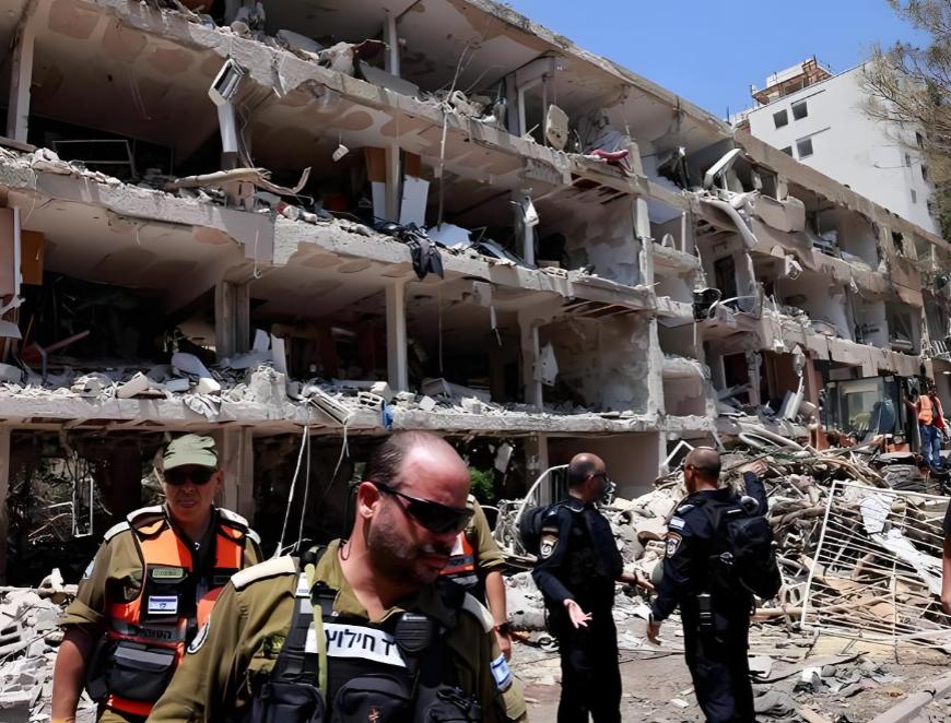 死伤逼近5000人，防线全被击穿，以色列损失太惨重想停战，放弃颠覆伊朗政权，伊朗