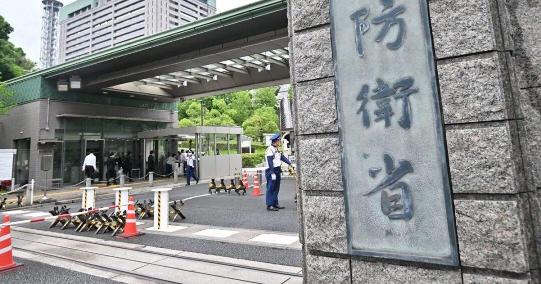 日本要是先动手，中国可能吃大亏！别光盯着航母导弹比谁硬，真正的战场早就不在海上了