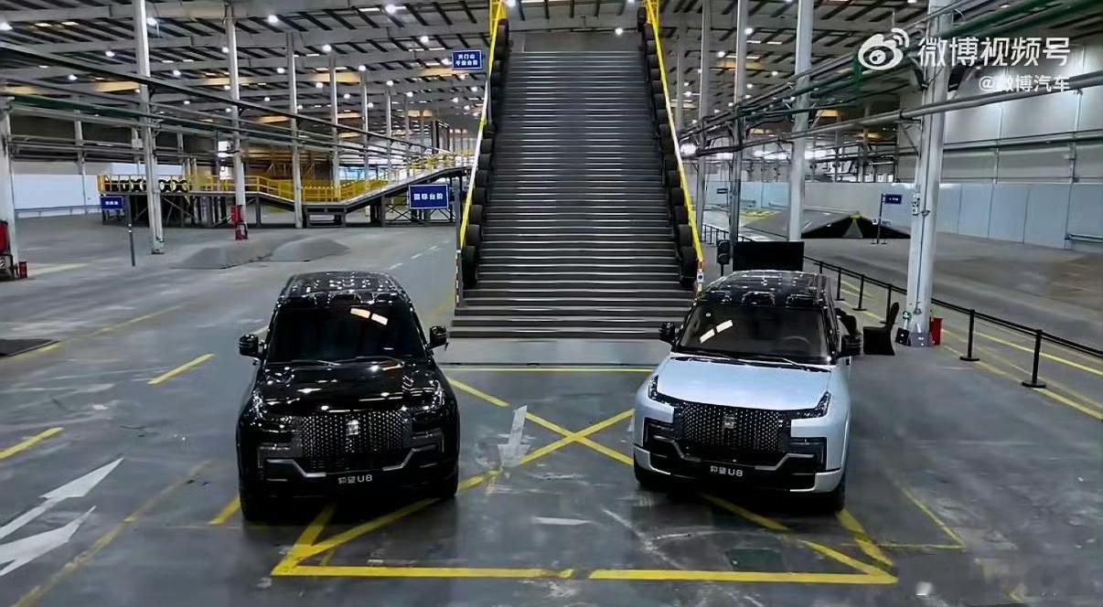 传统越野爬陡坡，最怕打滑。一旦车轮空转，系统都是只能事后干预。降扭和刹车同时工作