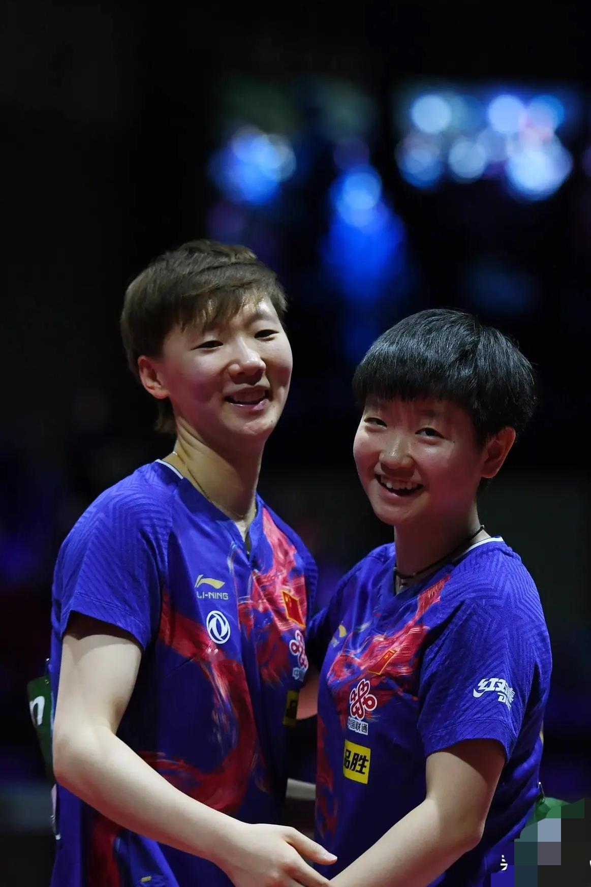 国乒现役“五朵金花”实力排序：

1，最强档：孙颖莎
四年位居世界第一，外战胜率